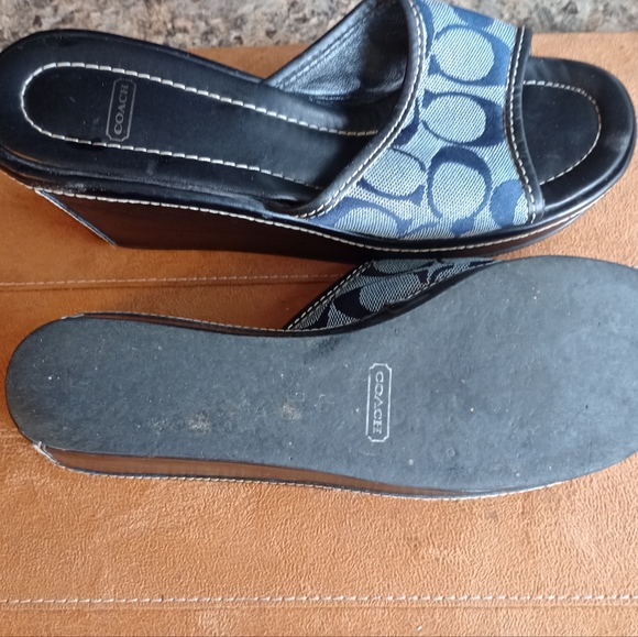 Coach Women's Clog Signature Sandal Size 8B (24) - Picture 4 of 9